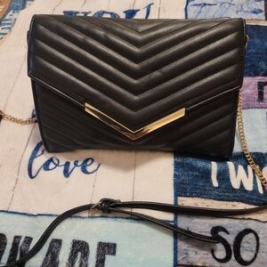 STEVE MADDEN HANDBAG BUNDLE (4 BAGS, 2 WALLETS)